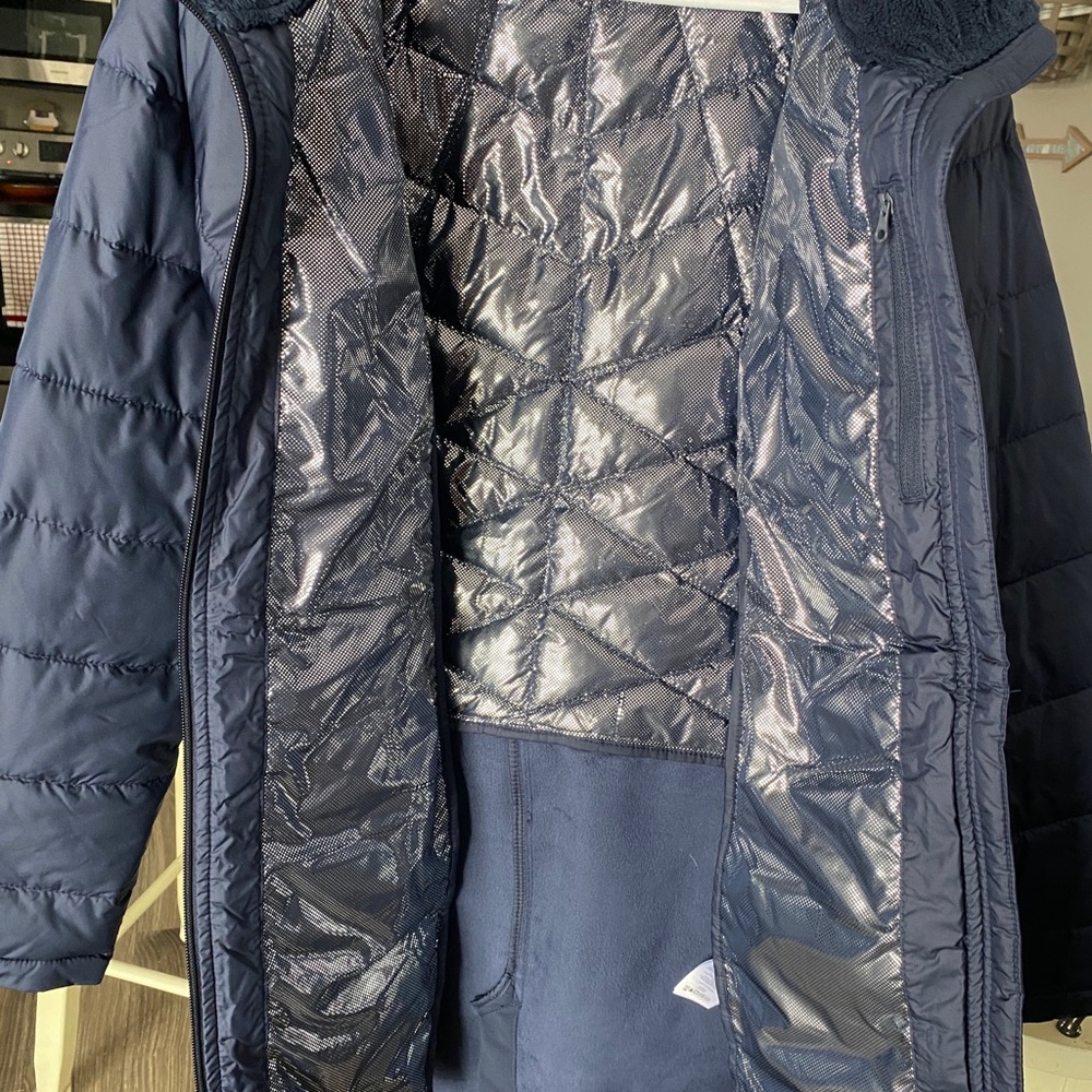 Women’s Navy Colombia Winter Coat, size M, fleece lined, almost new condition - Picture 3 of 6
